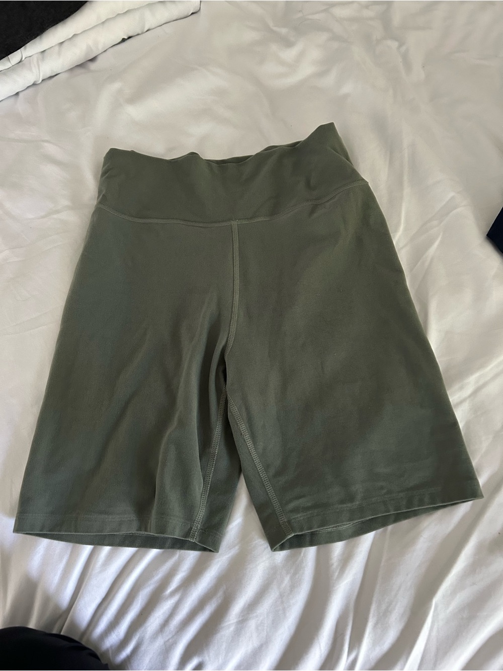Abercrombie and fitch olive green bike shorts size medium